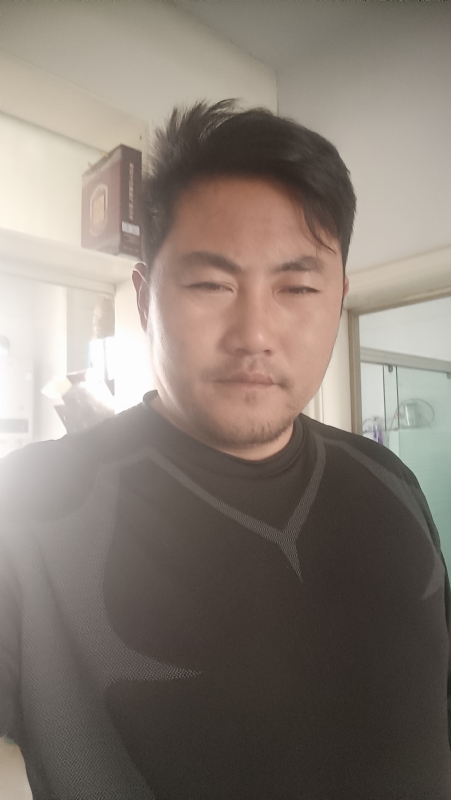 冲出亚马逊的第一张照片--海南闪婚服务中心